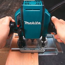 Фреза вертикална MAKITA RP0900X Фреза вертикална MAKITA RP0900X